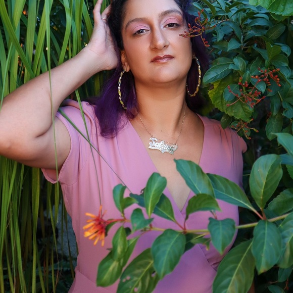 Meet your Posher, Sabrina - Picture 3 of 8